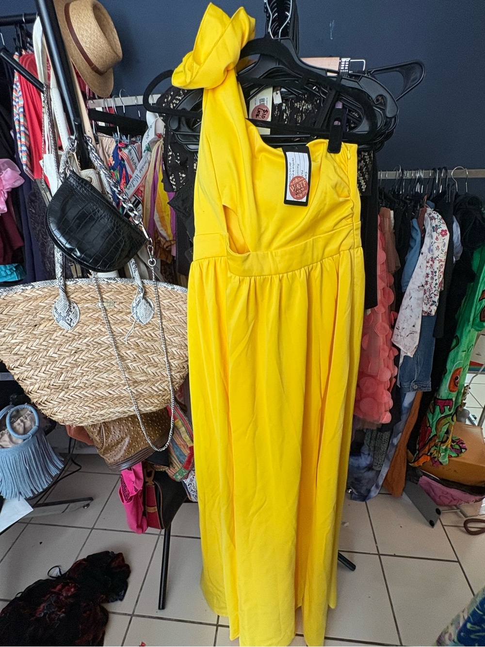 NWT One-Shoulder Yellow Formal Dress with Floral Knot Shoulder. Size XL.